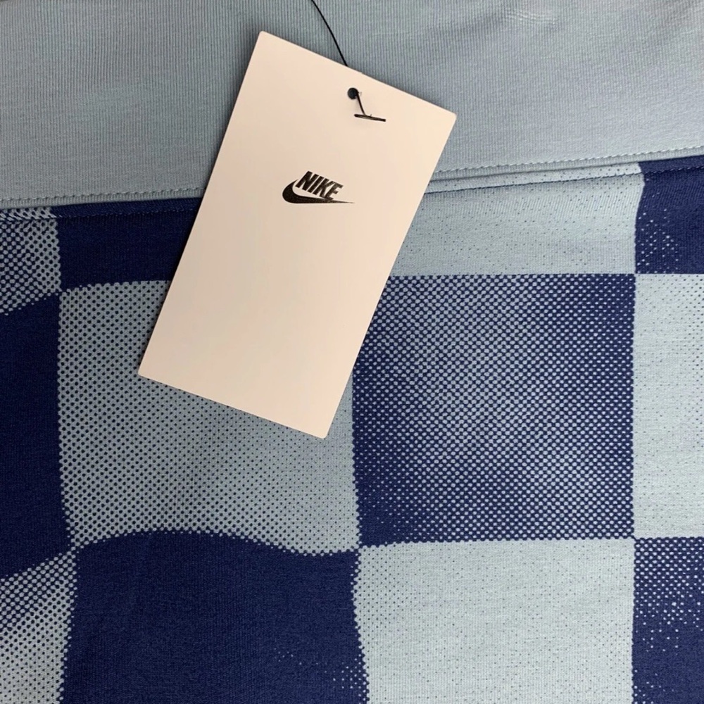 Nike Blue Bike Shorts with Geometric Pattern - Picture 3 of 6